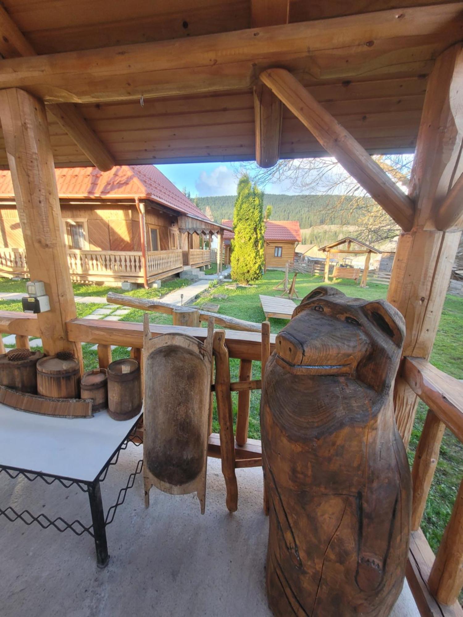 Casa Traditionala Bilbor Eksteriør billede